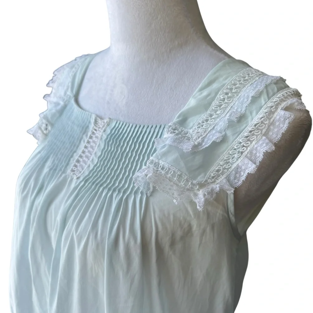 Vintage Barbizon Blue Lace Trim Nightgown Small Coquette